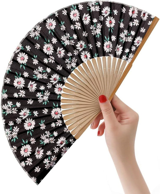 Black Folding Hand Fan with White Daisy Print – Carved Bamboo Ribs, Floral Fabric, Portable Summer Fan for Gifts, Decor & Everyday Use